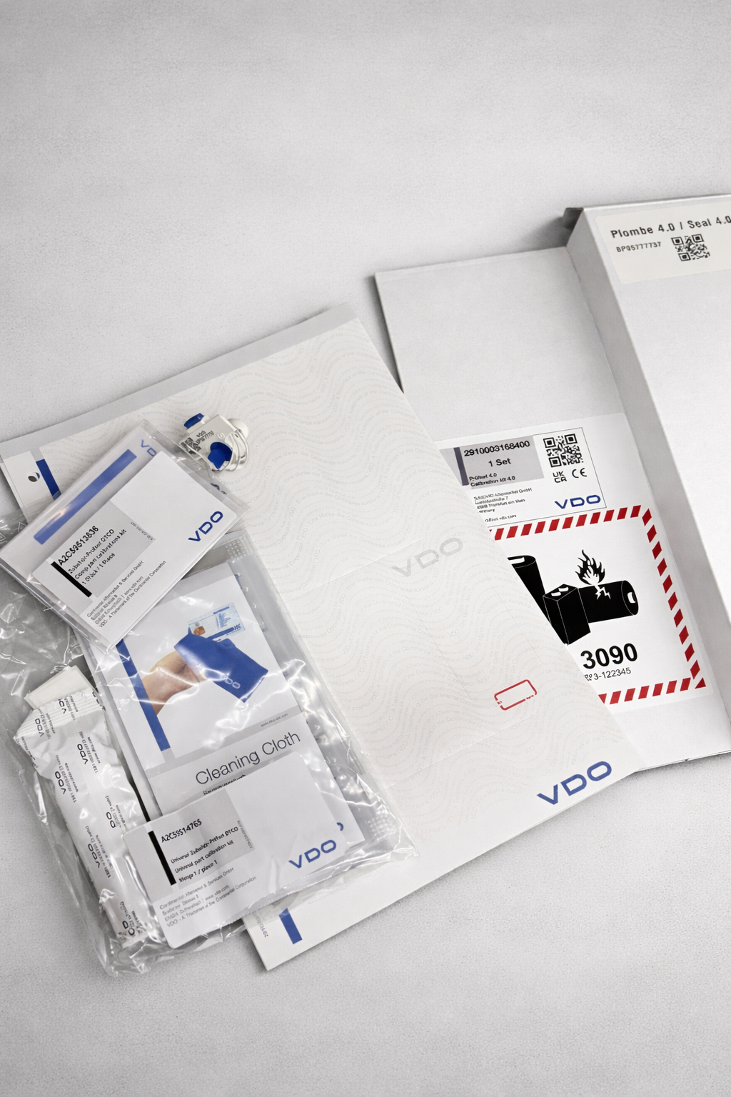 VDO test set for DTCO 4.0 and 4.1 incl. T-seal (PU = 10 pieces)