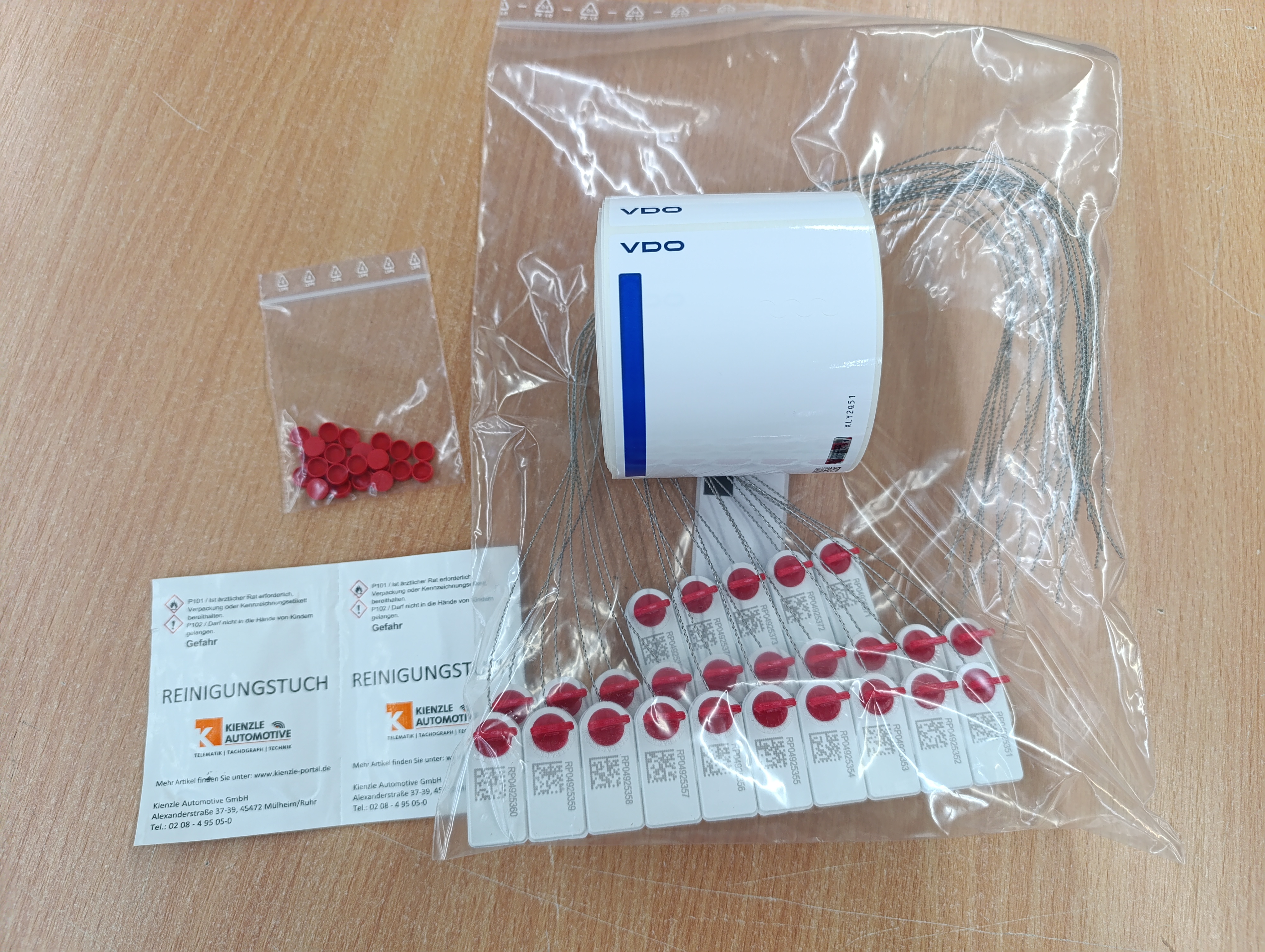Test kit retrofit for digital tachograph testing incl. installation label PU=25